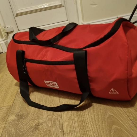 Diesel Men’s Duffle Bag Duffle Gym Bag travel sport holiday weekend travel bag - Picture 10 of 14